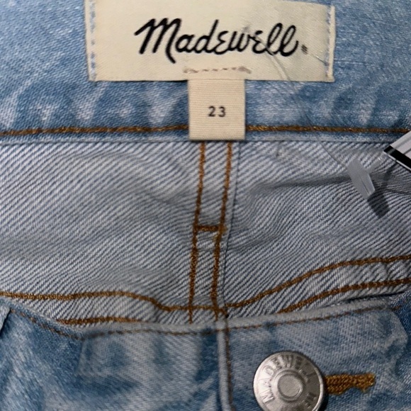 Madewell Maternity Light Blue Denim Cutoff Shorts - Picture 4 of 7